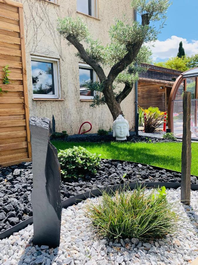 Logis Hotel Restaurant Le Clos Fleuri Castelnaudary Exterior foto