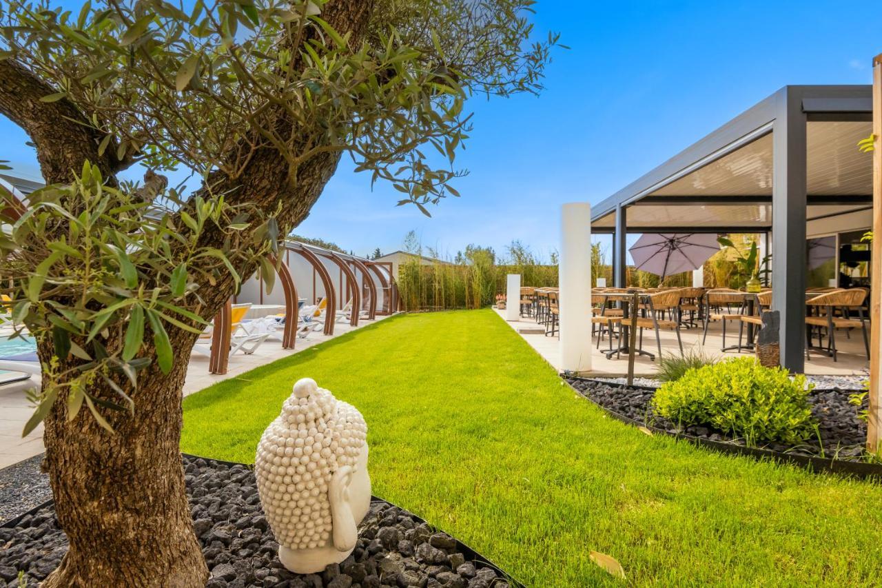 Logis Hotel Restaurant Le Clos Fleuri Castelnaudary Exterior foto