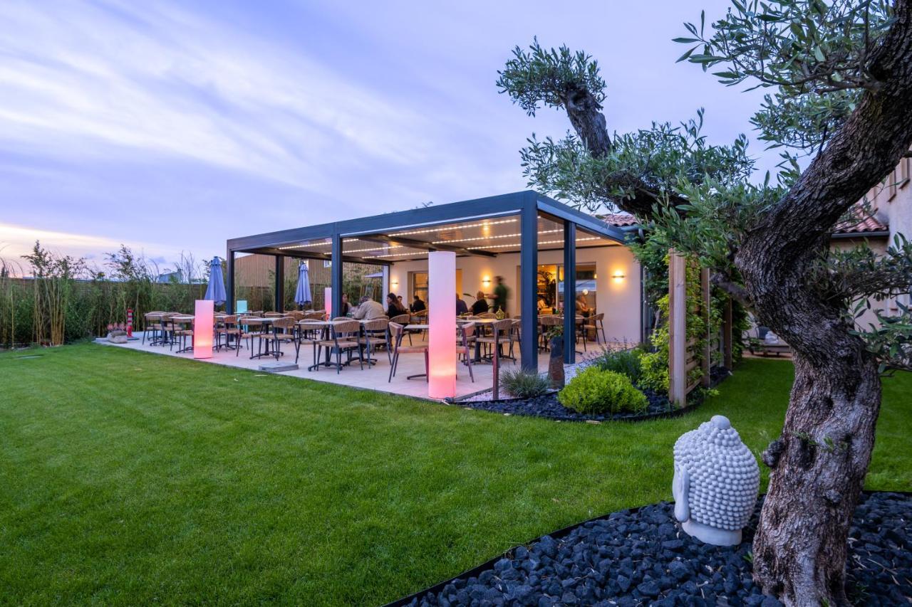 Logis Hotel Restaurant Le Clos Fleuri Castelnaudary Exterior foto