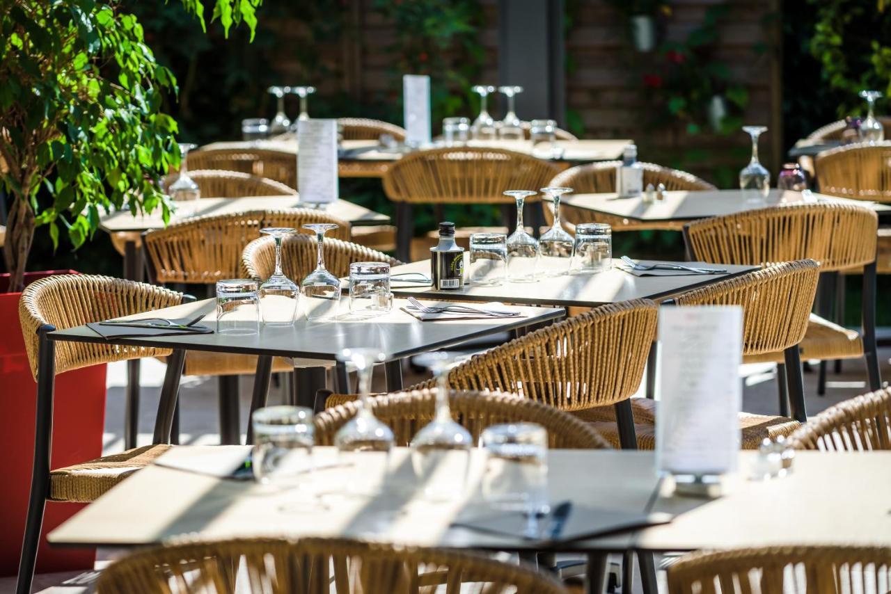 Logis Hotel Restaurant Le Clos Fleuri Castelnaudary Exterior foto